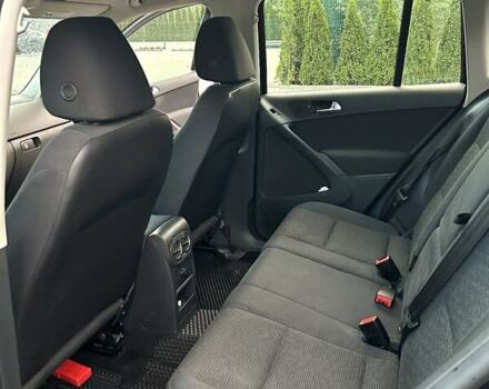 Черный Фольксваген Тигуан, объемом двигателя 2 л и пробегом 124 тыс. км за 11800 $, фото 9 на Automoto.ua