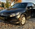 Чорний Фольксваген Тігуан, об'ємом двигуна 2 л та пробігом 200 тис. км за 10999 $, фото 4 на Automoto.ua