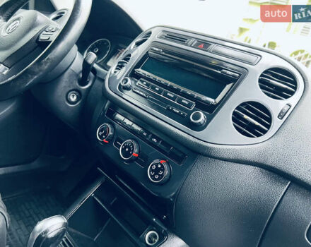 Чорний Фольксваген Тігуан, об'ємом двигуна 0 л та пробігом 240 тис. км за 11500 $, фото 11 на Automoto.ua