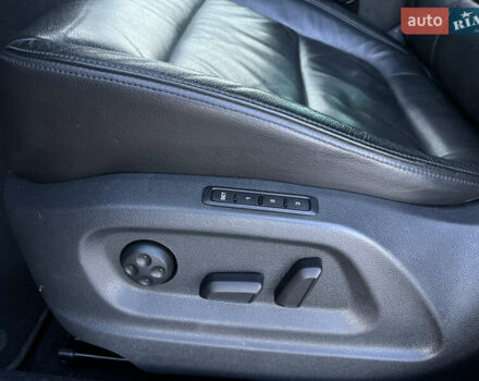 Чорний Фольксваген Тігуан, об'ємом двигуна 2 л та пробігом 159 тис. км за 14950 $, фото 14 на Automoto.ua