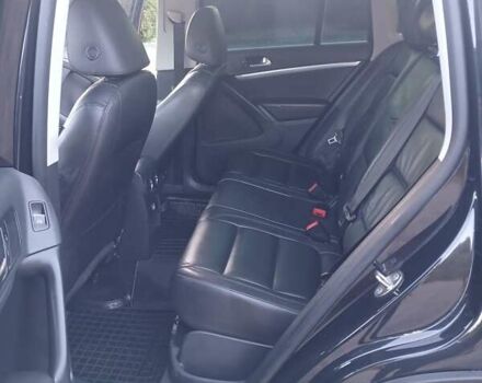 Чорний Фольксваген Тігуан, об'ємом двигуна 1.99 л та пробігом 180 тис. км за 11300 $, фото 70 на Automoto.ua