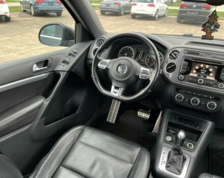 Чорний Фольксваген Тігуан, об'ємом двигуна 2 л та пробігом 88 тис. км за 8200 $, фото 9 на Automoto.ua