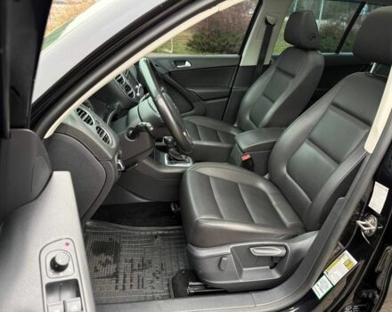 Чорний Фольксваген Тігуан, об'ємом двигуна 2 л та пробігом 145 тис. км за 12650 $, фото 23 на Automoto.ua