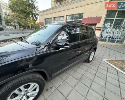 Черный Фольксваген Тигуан, объемом двигателя 1.98 л и пробегом 82 тыс. км за 12800 $, фото 8 на Automoto.ua