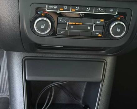 Черный Фольксваген Тигуан, объемом двигателя 2 л и пробегом 245 тыс. км за 17500 $, фото 14 на Automoto.ua