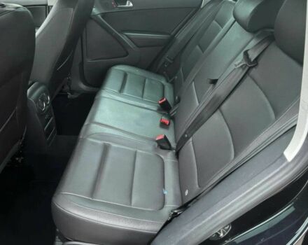 Черный Фольксваген Тигуан, объемом двигателя 2 л и пробегом 84 тыс. км за 2200 $, фото 11 на Automoto.ua