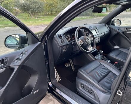 Черный Фольксваген Тигуан, объемом двигателя 2 л и пробегом 140 тыс. км за 13500 $, фото 12 на Automoto.ua