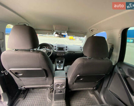 Черный Фольксваген Тигуан, объемом двигателя 1.97 л и пробегом 132 тыс. км за 16999 $, фото 18 на Automoto.ua