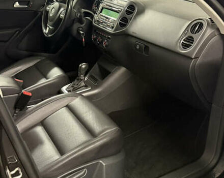 Черный Фольксваген Тигуан, объемом двигателя 1.98 л и пробегом 94 тыс. км за 12700 $, фото 18 на Automoto.ua