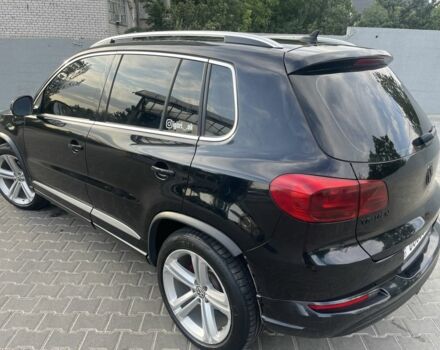 Черный Фольксваген Тигуан, объемом двигателя 2 л и пробегом 246 тыс. км за 9000 $, фото 6 на Automoto.ua