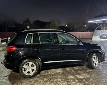 Чорний Фольксваген Тігуан, об'ємом двигуна 2 л та пробігом 291 тис. км за 17000 $, фото 3 на Automoto.ua