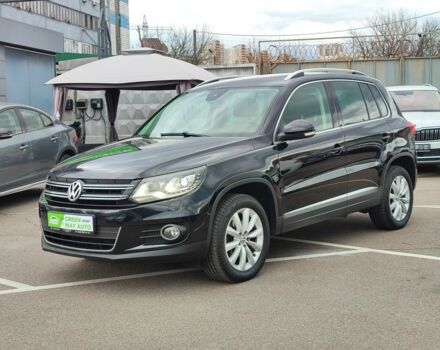 Чорний Фольксваген Тігуан, об'ємом двигуна 2 л та пробігом 150 тис. км за 18799 $, фото 9 на Automoto.ua