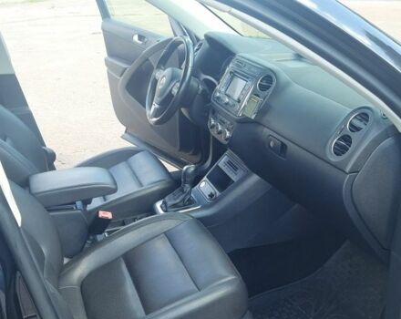 Черный Фольксваген Тигуан, объемом двигателя 2 л и пробегом 224 тыс. км за 11500 $, фото 3 на Automoto.ua