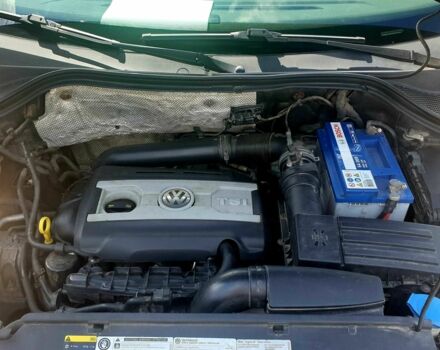 Черный Фольксваген Тигуан, объемом двигателя 2 л и пробегом 200 тыс. км за 11700 $, фото 7 на Automoto.ua