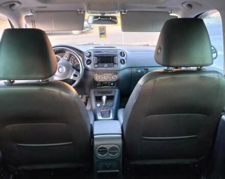 Чорний Фольксваген Тігуан, об'ємом двигуна 1.98 л та пробігом 246 тис. км за 12500 $, фото 9 на Automoto.ua