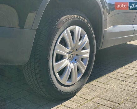 Черный Фольксваген Тигуан, объемом двигателя 1.98 л и пробегом 168 тыс. км за 11400 $, фото 7 на Automoto.ua