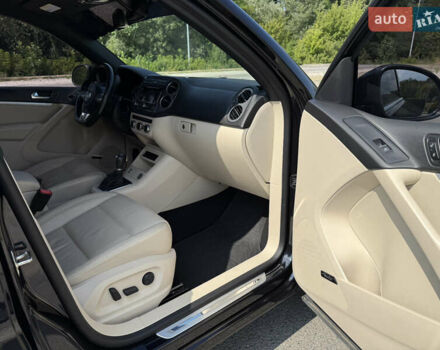 Черный Фольксваген Тигуан, объемом двигателя 1.98 л и пробегом 147 тыс. км за 14500 $, фото 40 на Automoto.ua