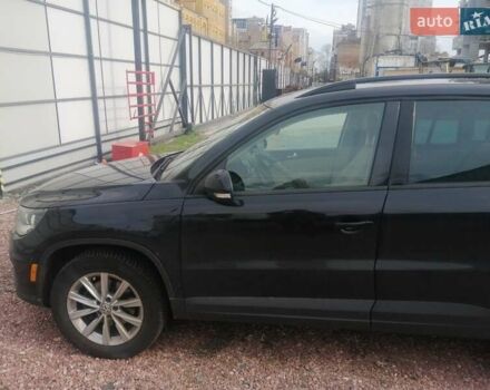 Чорний Фольксваген Тігуан, об'ємом двигуна 2 л та пробігом 99 тис. км за 15000 $, фото 1 на Automoto.ua