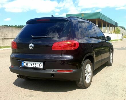 Черный Фольксваген Тигуан, объемом двигателя 2 л и пробегом 200 тыс. км за 11700 $, фото 4 на Automoto.ua