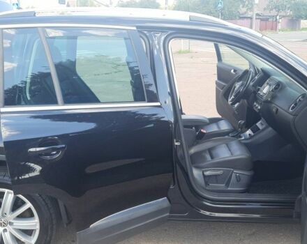 Черный Фольксваген Тигуан, объемом двигателя 2 л и пробегом 224 тыс. км за 11500 $, фото 10 на Automoto.ua