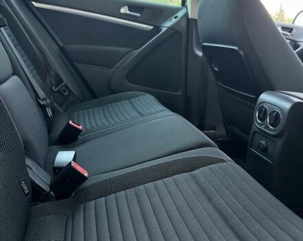 Черный Фольксваген Тигуан, объемом двигателя 2 л и пробегом 245 тыс. км за 17500 $, фото 27 на Automoto.ua