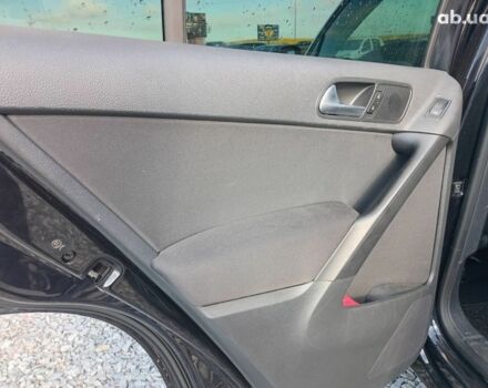 Чорний Фольксваген Тігуан, об'ємом двигуна 2 л та пробігом 255 тис. км за 13440 $, фото 11 на Automoto.ua