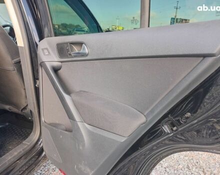 Чорний Фольксваген Тігуан, об'ємом двигуна 2 л та пробігом 255 тис. км за 13440 $, фото 10 на Automoto.ua