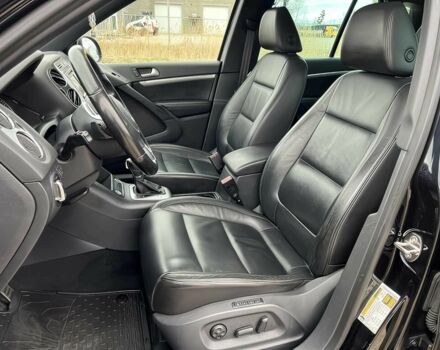 Черный Фольксваген Тигуан, объемом двигателя 2 л и пробегом 80 тыс. км за 9100 $, фото 9 на Automoto.ua