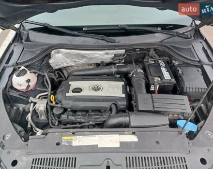 Черный Фольксваген Тигуан, объемом двигателя 2 л и пробегом 172 тыс. км за 12000 $, фото 26 на Automoto.ua