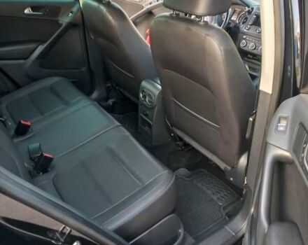 Чорний Фольксваген Тігуан, об'ємом двигуна 1.98 л та пробігом 246 тис. км за 12500 $, фото 7 на Automoto.ua