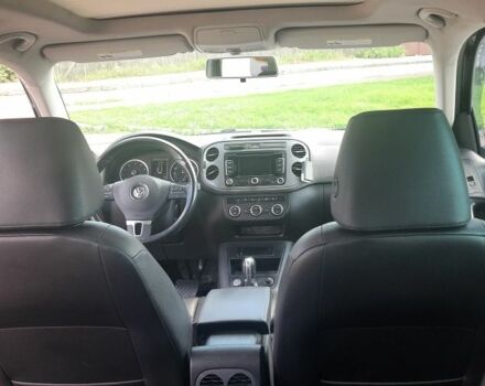 Черный Фольксваген Тигуан, объемом двигателя 2 л и пробегом 224 тыс. км за 11500 $, фото 5 на Automoto.ua