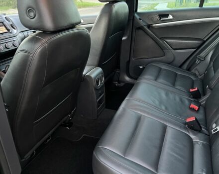 Черный Фольксваген Тигуан, объемом двигателя 2 л и пробегом 140 тыс. км за 13500 $, фото 20 на Automoto.ua