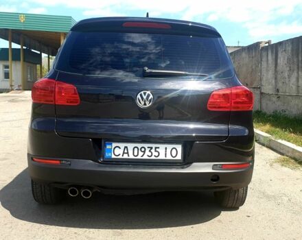 Черный Фольксваген Тигуан, объемом двигателя 2 л и пробегом 200 тыс. км за 11700 $, фото 3 на Automoto.ua