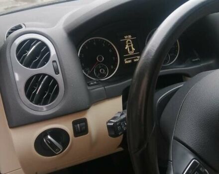 Чорний Фольксваген Тігуан, об'ємом двигуна 2 л та пробігом 99 тис. км за 15000 $, фото 6 на Automoto.ua