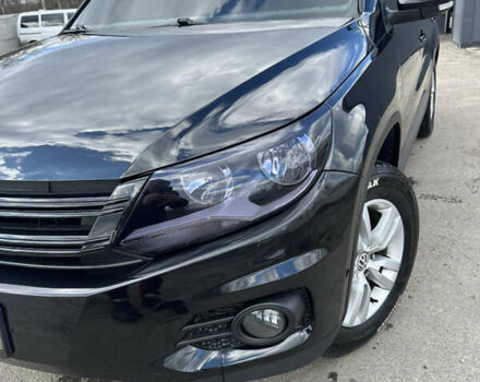 Черный Фольксваген Тигуан, объемом двигателя 2 л и пробегом 181 тыс. км за 11350 $, фото 4 на Automoto.ua