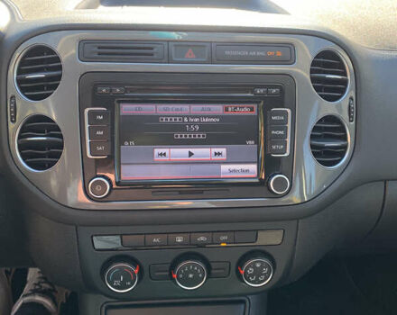 Черный Фольксваген Тигуан, объемом двигателя 1.98 л и пробегом 168 тыс. км за 11400 $, фото 10 на Automoto.ua