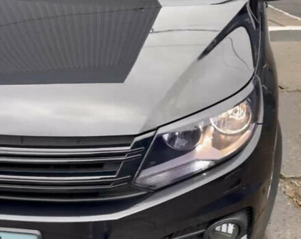 Черный Фольксваген Тигуан, объемом двигателя 2 л и пробегом 181 тыс. км за 11350 $, фото 6 на Automoto.ua