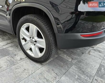 Чорний Фольксваген Тігуан, об'ємом двигуна 2 л та пробігом 169 тис. км за 13550 $, фото 21 на Automoto.ua