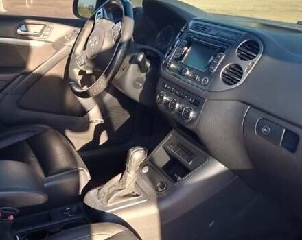 Черный Фольксваген Тигуан, объемом двигателя 2 л и пробегом 126 тыс. км за 14250 $, фото 5 на Automoto.ua