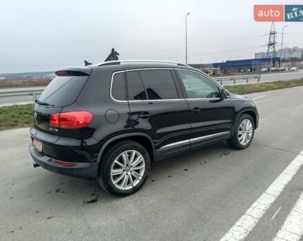 Черный Фольксваген Тигуан, объемом двигателя 2 л и пробегом 172 тыс. км за 12000 $, фото 2 на Automoto.ua