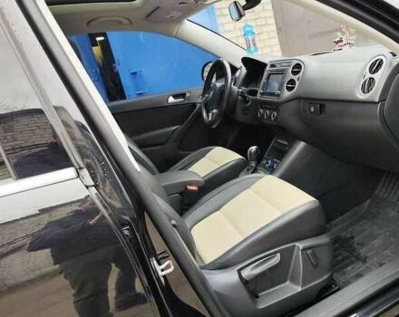 Черный Фольксваген Тигуан, объемом двигателя 2 л и пробегом 122 тыс. км за 9000 $, фото 10 на Automoto.ua