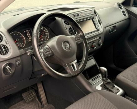 Черный Фольксваген Тигуан, объемом двигателя 2 л и пробегом 153 тыс. км за 10940 $, фото 12 на Automoto.ua