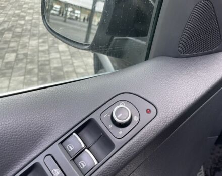 Чорний Фольксваген Тігуан, об'ємом двигуна 2 л та пробігом 166 тис. км за 13500 $, фото 12 на Automoto.ua