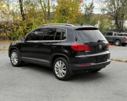 Черный Фольксваген Тигуан, объемом двигателя 2 л и пробегом 77 тыс. км за 5500 $, фото 4 на Automoto.ua