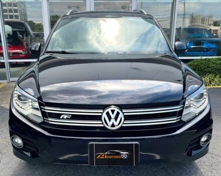 Черный Фольксваген Тигуан, объемом двигателя 2 л и пробегом 79 тыс. км за 2300 $, фото 1 на Automoto.ua