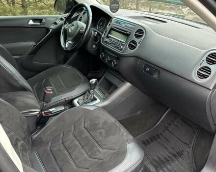 Черный Фольксваген Тигуан, объемом двигателя 1.98 л и пробегом 180 тыс. км за 12800 $, фото 5 на Automoto.ua