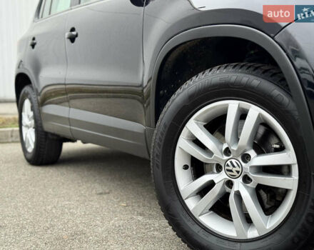 Черный Фольксваген Тигуан, объемом двигателя 1.98 л и пробегом 180 тыс. км за 11800 $, фото 11 на Automoto.ua