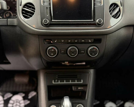 Черный Фольксваген Тигуан, объемом двигателя 1.98 л и пробегом 189 тыс. км за 12999 $, фото 9 на Automoto.ua