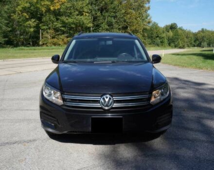 Черный Фольксваген Тигуан, объемом двигателя 2 л и пробегом 78 тыс. км за 7700 $, фото 1 на Automoto.ua