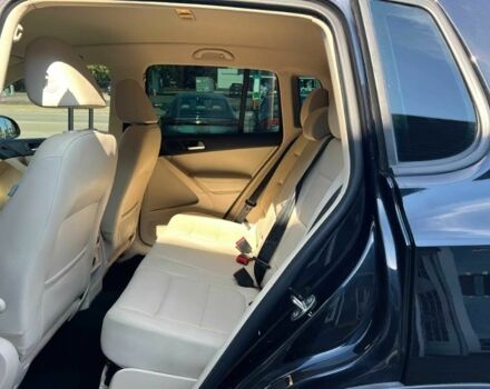 Чорний Фольксваген Тігуан, об'ємом двигуна 2 л та пробігом 74 тис. км за 4800 $, фото 11 на Automoto.ua